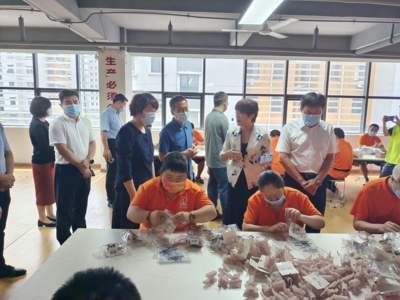 中国残联来青调研残疾人工作：用心用情为残疾人办实事办好事