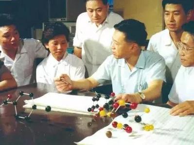 我国著名晶体学家范海福先生因病医治无效逝世