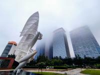 雨雾下，风浪大！青岛沿海一线游客注意啦