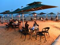 海浪、清风……这里的“夏夜”浪漫迷人