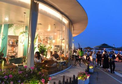 海浪、清风……这里的“夏夜”浪漫迷人