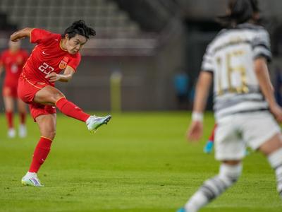 汪琳琳打进扳平一球，东亚杯中国女足1:1战平韩国队