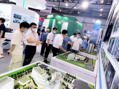 大咖云集、智慧看展、科技互动......宜博会现场镜头来啦