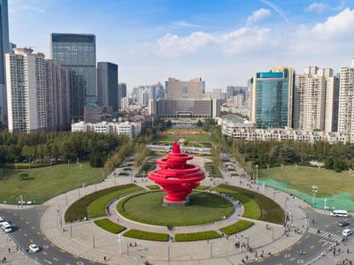 市委常委会召开会议，研究招商引资、优秀企业家评选奖励等事项