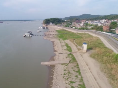 受持续高温天气影响，长江、鄱阳湖水位持续走低，较多年同期偏低7米多