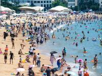 热！热！热！青岛浴场“下饺子”啦