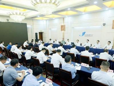 济南遥墙机场二期改扩建工程建设推进会举行