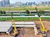 三伏天，青兰高速改扩建工地错峰施工保进度