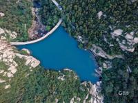 飞流直下三千尺，崂山龙潭好清凉