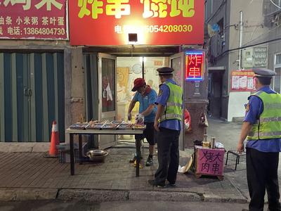 专项整治！查处露天烧烤、店外经营等违法行为1300余处次
