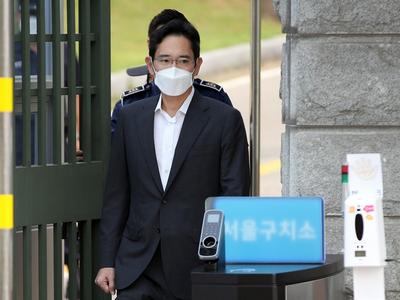 三星集团掌门李在镕获韩国政府特赦，韩国前总统李明博未获特赦