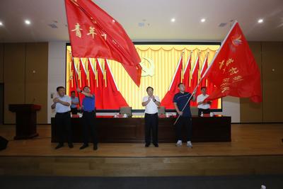 陆港蓝村：“青年干部突击队”成立
