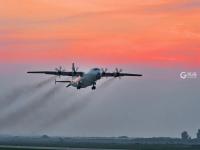 反潜训练、对海突袭……看海军航空兵实训震撼大片