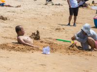 热！热！热！青岛浴场“下饺子”啦