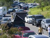 秋高气爽！岛城户外开满“帐篷花”