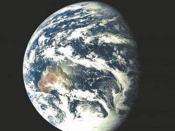 原子钟计时以来最短一天，地球自转为何“赶时间”？