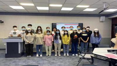青岛工学院：开学第一课，新生接受关爱生命 “救”在身边专题培训