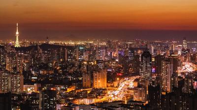 大气夜景何处寻？镜头锁定青岛浮山湾