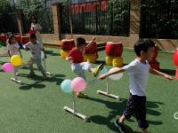 升旗仪式、成长印记、朱砂启智……戳图来看花式开学