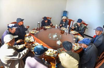 产业兴，农民富，乡村美！看，南官庄村