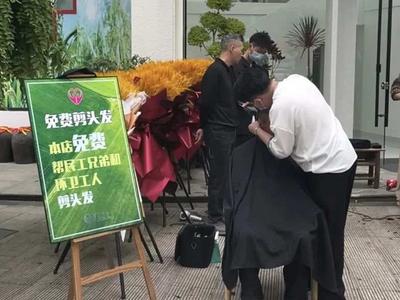被迫“涨价”后，这家店的客人却越来越多了