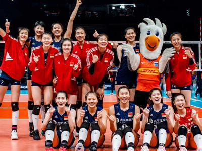 中国女排3-2击败荷兰队，取得世锦赛复赛阶段二连胜