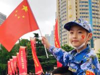 国庆节升旗现场实拍：燃！盛世华诞，祝福祖国