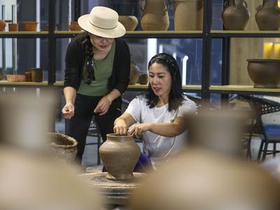 青岛有个陶瓷古村落？快来解锁你的制陶新技能