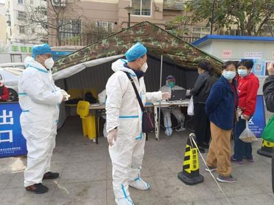 青岛市农业农村局130名党员干部奔赴社区参与抗疫志愿服务