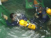 水与火的较量！舰艇“消防员”技能大比武画面忒燃 