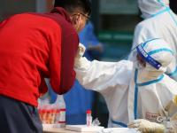 有种战“疫”，叫井然有序！多图直击核酸检测现场