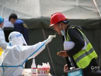 有种战“疫”，叫井然有序！多图直击核酸检测现场