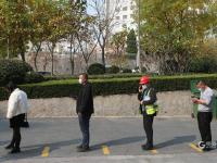 有种战“疫”，叫井然有序！多图直击核酸检测现场