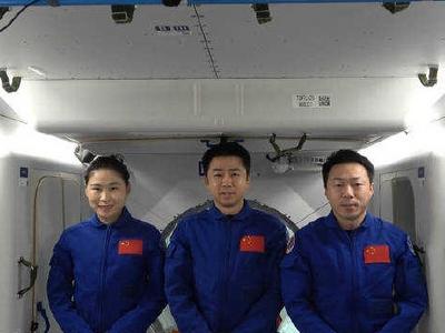 第14届中国航展今开幕，神十四航天员送“太空祝福”