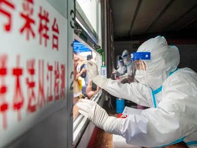 如何更加精准高效地管控疫情？医疗资源配置情况如何？专家回应