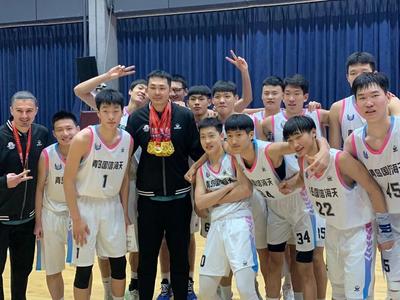 国信U17男篮蝉联全国冠军，青岛篮球未来可期
