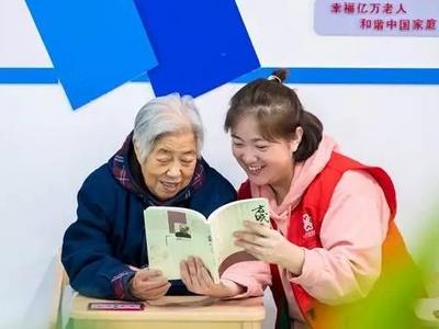 在多个参保地缴费都满10年，在哪儿领取退休待遇？