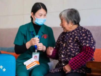 得了新冠是否需要去医院？张文宏团队：99.5%的人可能不需要