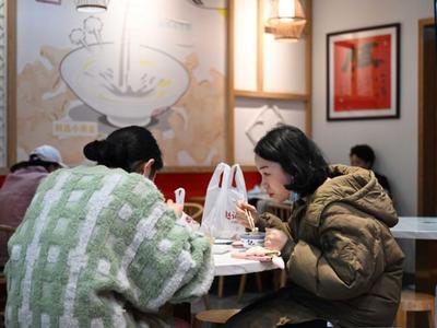 广州优化防控措施，生产生活有序恢复