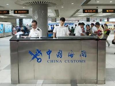 海关总署：明年1月8日起取消入境人员全员核酸检测