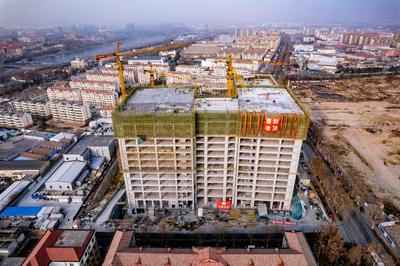 将吸纳100余家产业链企业入驻， 青岛浩大产业园项目提前1个月全线封顶