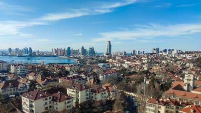 登高拍“大片”！“青岛蓝”很美很祥瑞