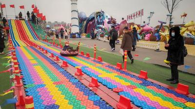 好吃、好玩、好看，金沙滩啤酒城春节人气旺