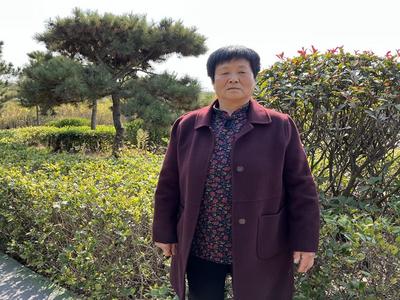 德耀青岛·礼赞模范 | “山东好人”杨美芹：69岁老人以身撞门勇闯火场智救九旬瘫痪老人