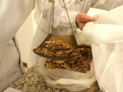 新华全媒+｜山东：发挥中医药优势 筑牢抗疫防线