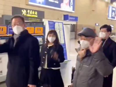 大年初一，由山东省商务厅带队的招商团连夜赶赴欧洲进行招商推介和经贸洽谈，打响了山东兔年对外招商的“第一枪”