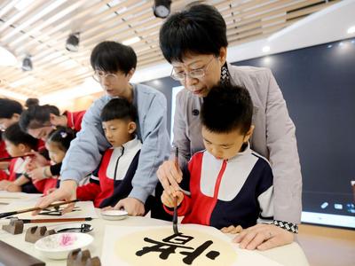 推进基础教育优质资源倍增，西海岸新区今年将新建改扩建学校幼儿园16所