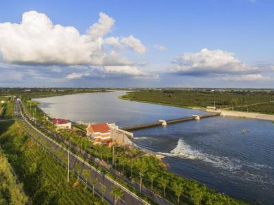 元旦节假期国内旅游出游5271.34万人次，国内旅游收入265.17亿元