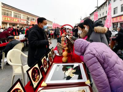 新春走基层 | 烟火气氤氲“文化味”——山东“黄河大集”年味渐浓