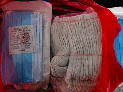 文明在身边 | 送迷路老人回家、为乘客送爱心雨伞……青岛好司机传递城市温情